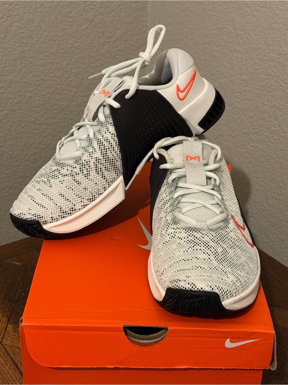 Nike Metcon 9 Men’s White, Black & Orange Athletic Shoes - Men 8.5 Women 10